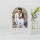 Save The Date Photo Arc gris moderne simple (Debout devant)