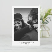 Save The Date Photo de typographie noir et blanc moderne (Debout devant)