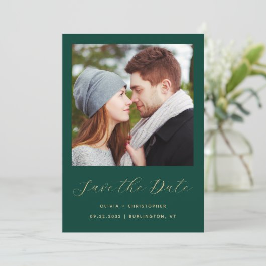 Save The Date Photo Emerald Gold Script Code QR (Debout devant)