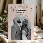 Save The Date Photo en noir et blanc d'une arche de mariage avec