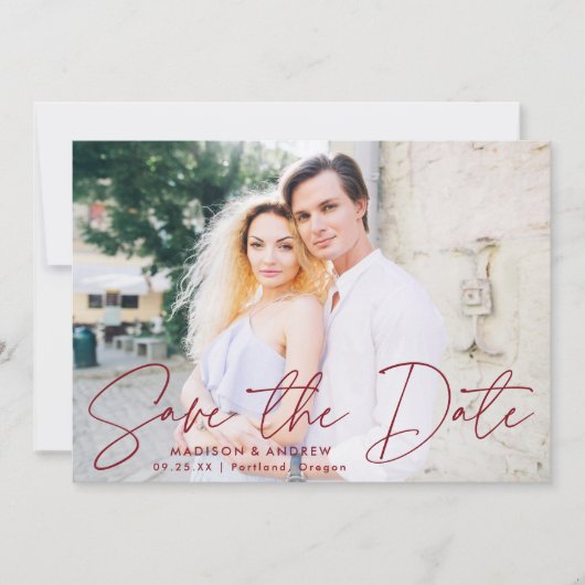 Save The Date Photo manuscrite moderne Burgundy Script (Devant)