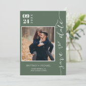 Save The Date Photo manuscrite moderne Enregistrer la date Vert  (Debout devant)
