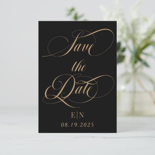 Save The Date Photo Mariage de Monogramme classique noir et or (Debout devant)