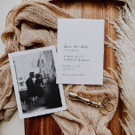 Save The Date Photo minimaliste noir et blanc Mariage moderne<br><div class="desc">Mariage moderne enregistrer la date avec une mise en page simple et minimale avec les polices serif et script. Le dos a votre photo préférée.</div>