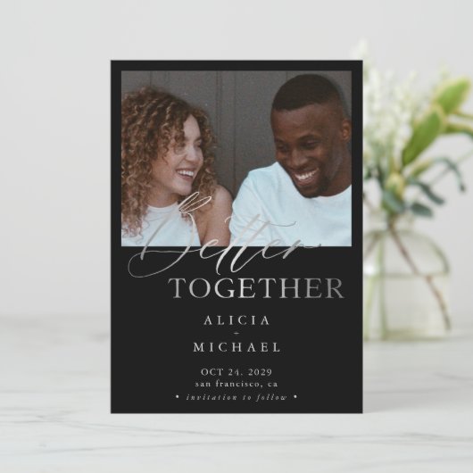 Save The Date Photo moderne faux argent script simple mariage (Debout devant)