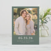 Save The Date Photo Romantique Vert Joyeux (Debout devant)