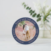 Save The Date Photo ronde unique moderne Marine bleu et Mariage (Debout devant)