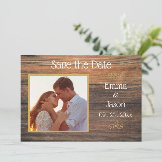 Save The Date Photo Typographie Rustique du grain de bois (Debout devant)