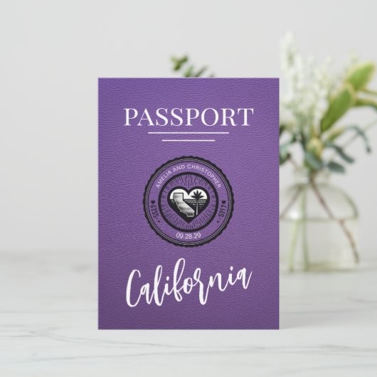 Save The Date Purple California Passport Enregistrer La Date (Debout devant)
