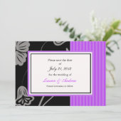 Save The Date Purple Stripe Enregistrer La Date (Debout devant)