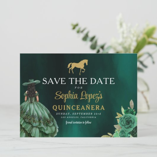 Save The Date Quinceanera d'or vert émeraude (Debout devant)