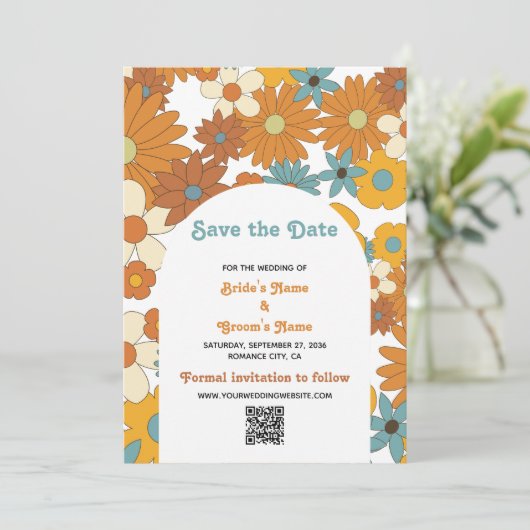 Save The Date Retro Flowers 60's 70's Arch Mariage QR Code (Debout devant)