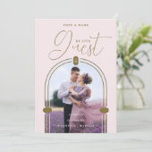 Save The Date Romantic Pink Arch Photo & Initials QR Code (Debout devant)