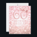 Save The Date Rose Gold 60th Birthday Glam Lights Enregistrer la<br><div class="desc">Design élégant "60th Birthday Party" avec Parties scintillant d'or Rose Confetti & Glam Lights,  nom personnalisé et texte de détails. Facile à utiliser et facile à personnaliser. Commandez aujourd'hui !</div>