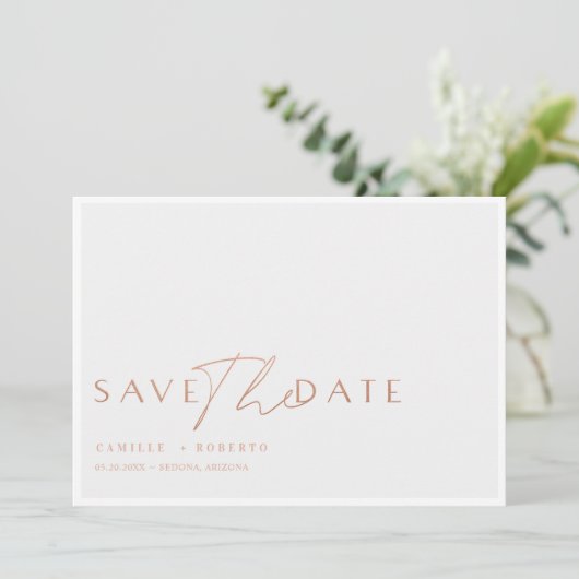 Save The Date Rose moderne et élégant Blush Gold Script (Debout devant)