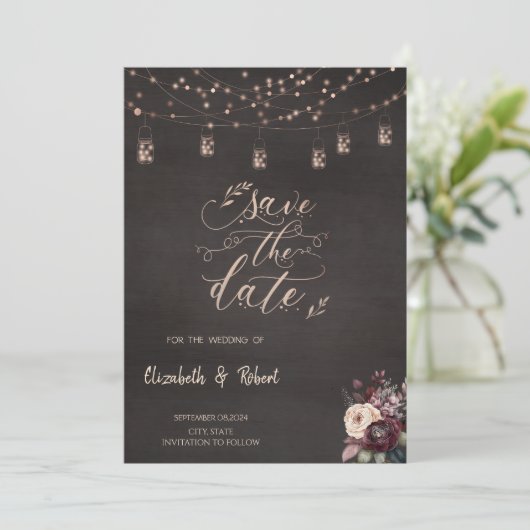 Save The Date Roses Rustic String Lights Enregistrer La Date (Debout devant)
