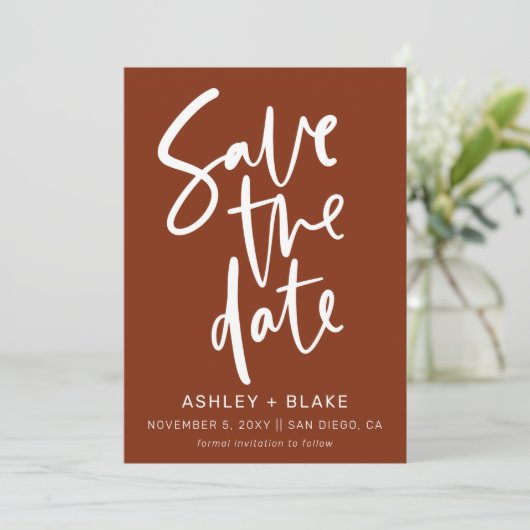 Save The Date Rust Simple Calligraphie manuscrite Enregistrer la (Debout devant)