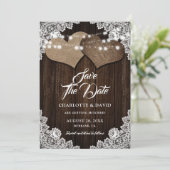 Save The Date Rustic Country Wood Hearts Floral Lace Mariage (Debout devant)