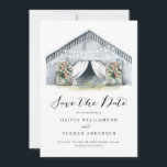 Save The Date Rustic Grange Farmhouse Enregistrer la date<br><div class="desc">Rustic Barn Farmhouse Save the Date présente une grange rustique avec de magnifiques aquarelles florales et des lampes à cordes. Save the Date présente également une belle typographie de script moderne. C'est la date parfaite pour le couple qui aime un thème rustique. Enregistrer la date fait partie d'une collection. Sera...</div>