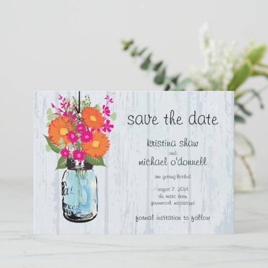 Save The Date Rustic Mason Jar Gerber Daisies Enregistrer la dat (Debout devant)