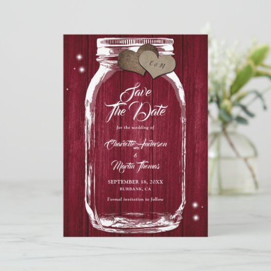 Save The Date Rustique Bourgogne Mason Jar Mariage Enregistrer L (Debout devant)