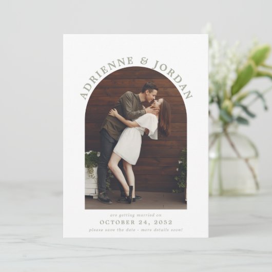 Save The Date Sage Green Arc moderne Photo Enregistrer la date (Debout devant)