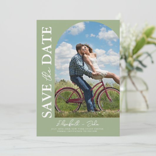 Save The Date Sage Green Elegant Photo Wedding Enregistrer La Da (Debout devant)