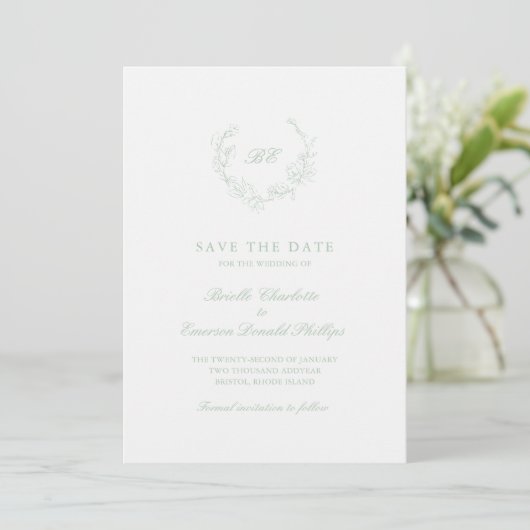 Save The Date Sage Green Wreath Monogramme QR Code Mariage éléga (Debout devant)