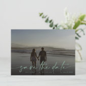Save The Date Sage Main écrite Photo moderne Green Sea Mousse (Debout devant)