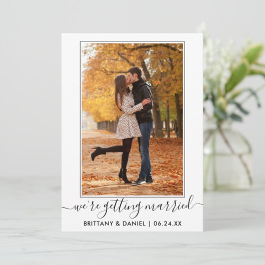 Save The Date Script de calligraphie tendance Se marier (Debout devant)