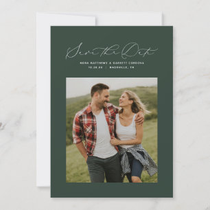 Save The Date Script élégant minimal vert chasseur photo