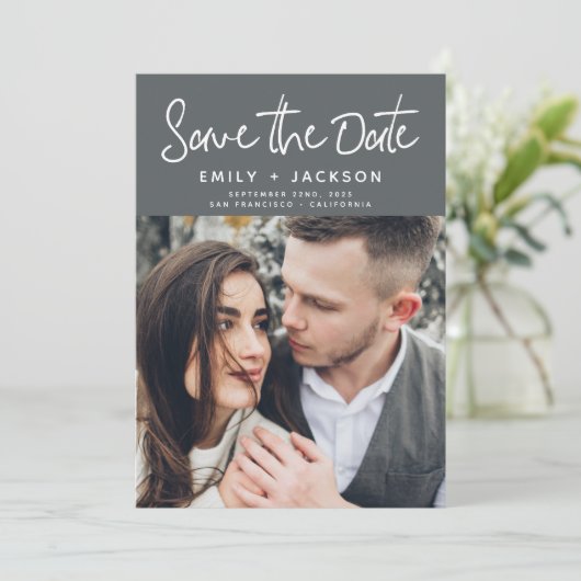 Save The Date Script manuscrit moderne Enregistrer la photo de l (Debout devant)