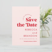 Save The Date Script rétro Typographie rouge et rose Simple Mari (Debout devant)