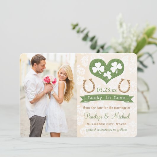 Save The Date Shamrock Lucky In Love Enregistrer la date (Debout devant)