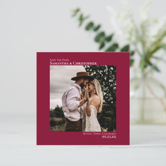 Save The Date Simple Artsy Minimal Photo Cranberry Red Mariage (Debout devant)