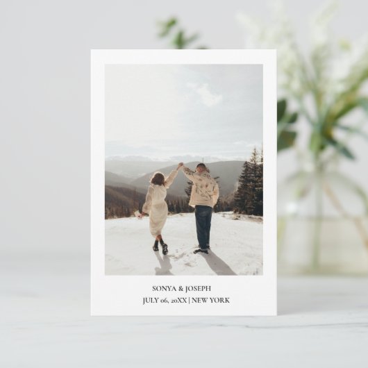 Save The Date Simple couleur élégant texte et photo / mariage (Debout devant)