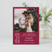 Save The Date Simple Cranberry Red Modern Minimal Photo Mariage (Debout devant)