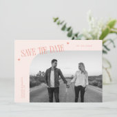 Save The Date Simple Heart Peach Curved Frame Photo (Debout devant)