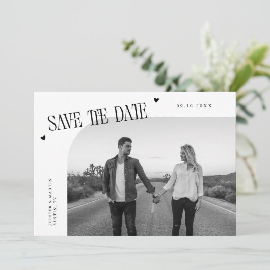 Save The Date Simple Heart White Curved Frame Photo (Debout devant)