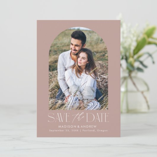 Save The Date Simple moderne Dusty Rose Arch Photo (Debout devant)