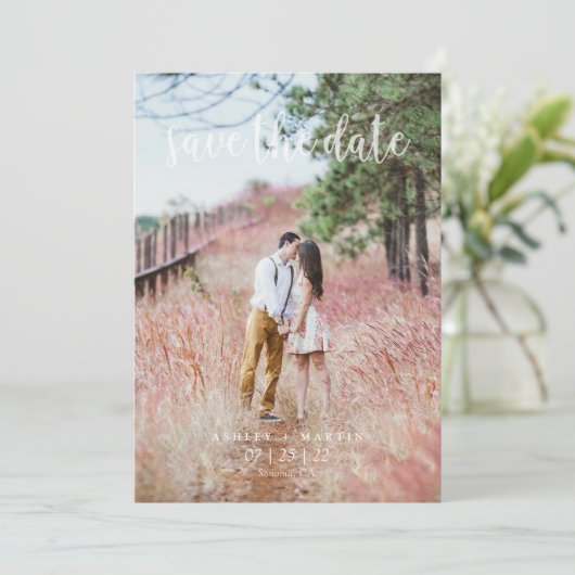 Save The Date Simple moderne élégant script photo personnalisée (Debout devant)