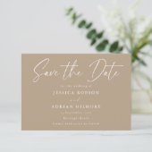Save The Date Simple Pale Taupe Minimal Mariage moderne (Debout devant)