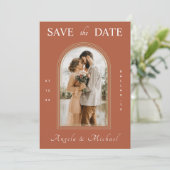Save The Date Simple Terracotta Arch Fiançailles Photo Boho Brow (Debout devant)