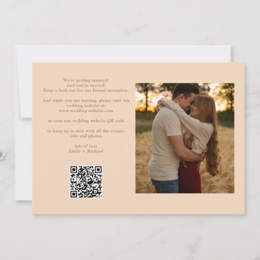 Save The Date Soft Peach Mariage 2 Photo QR Code Élégant Script (Dos)