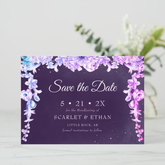 Save The Date Starry Night Sky Purple Floral Handfasting (Debout devant)