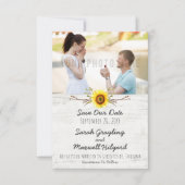 Save The Date Sunflower & Rustic Wood Farm Wedding Enregistrer L (Devant)