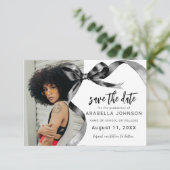 Save The Date Trendy Black Bow Photo Graduation (Debout devant)