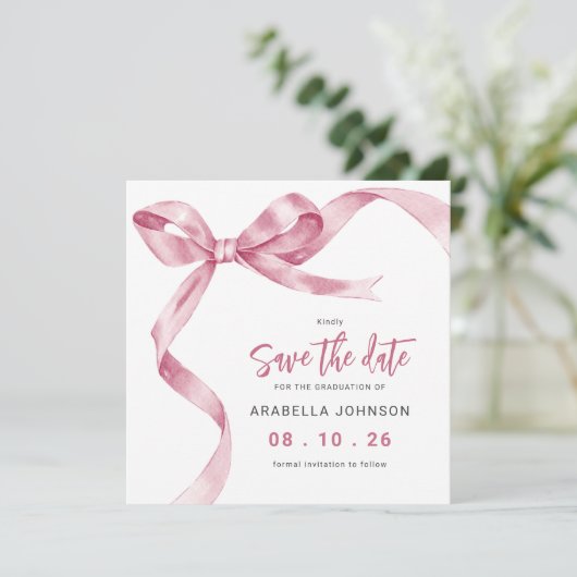 Save The Date Trendy Pink Bow Graduation (Debout devant)