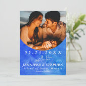 Save The Date Tropical Blue Ocean Beach Chic Destination Mariage (Debout devant)