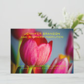 Save The Date Tulipes Rouges • Annonce de Réservation de Date (Debout devant)